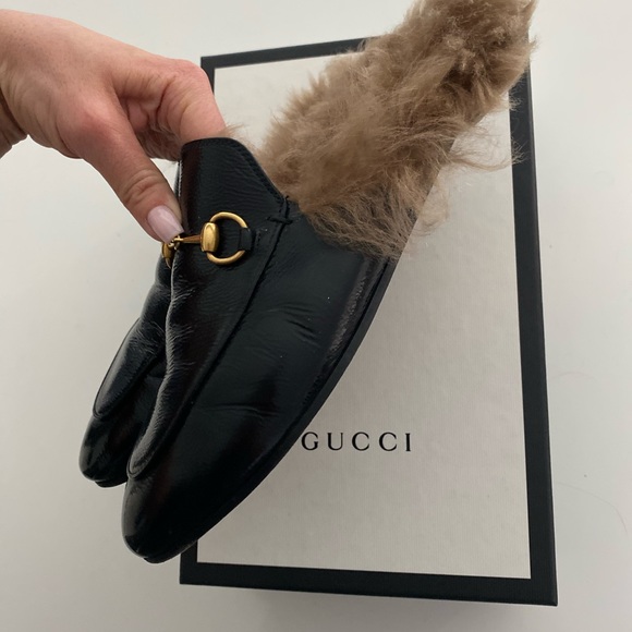 Gucci Princeton Leather Slippers with Fur - Picture 8 of 9
